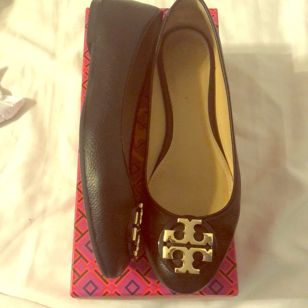 Black tory burch flats
